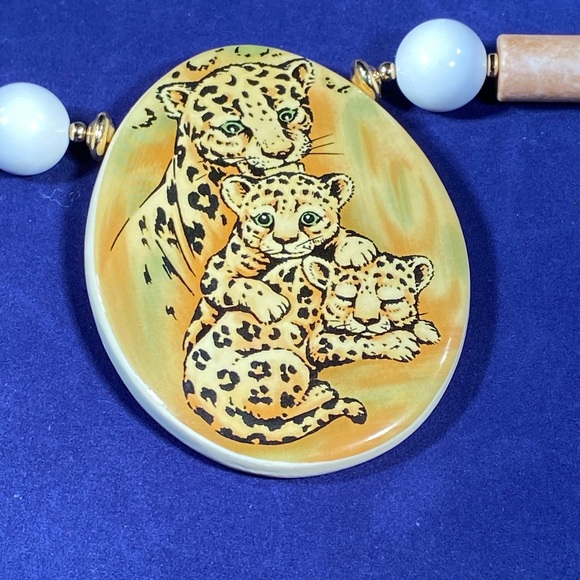 Vintage Lee Sands Leopard Ceramic Pendant Necklace for QVC Marked Japan - Picture 2 of 7